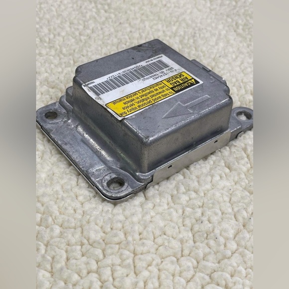 Chevrolet Silverado Air Bag Airbag Sensor Control Module seat 15745462 16761164 - Picture 7 of 12